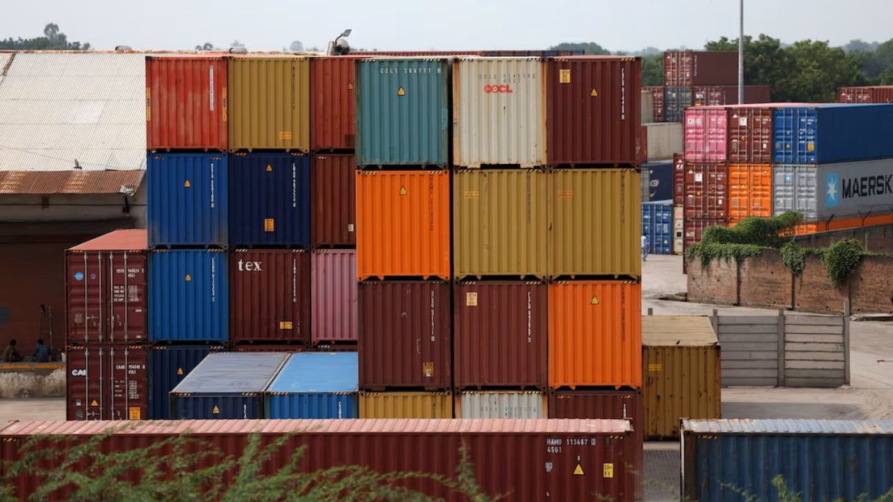 জানুয়ারিতে ভারতের বাণিজ্য ঘাটতি তিন মাসের মধ্যে সর্বোচ্চ