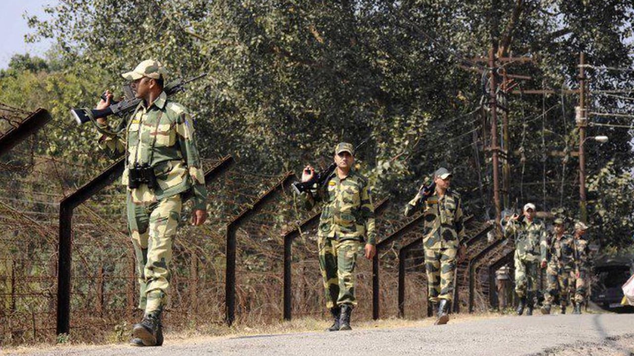 বৃদ্ধ ৩ ভাইবোনকে জোর করে বাংলাদেশে পাঠাল উড়িষ্যা পুলিশ