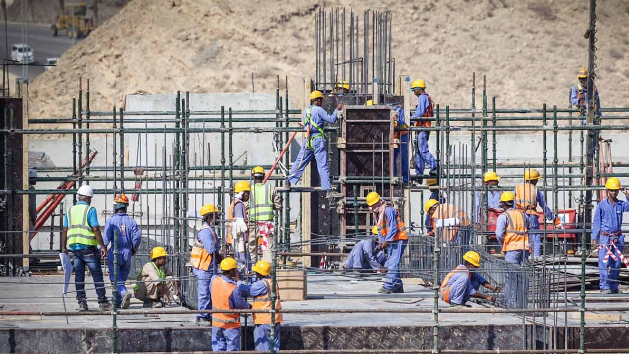 ঝুঁকির মুখে ভারতের জ্বালানি, বিমান পরিবহন ও রেমিট্যান্স