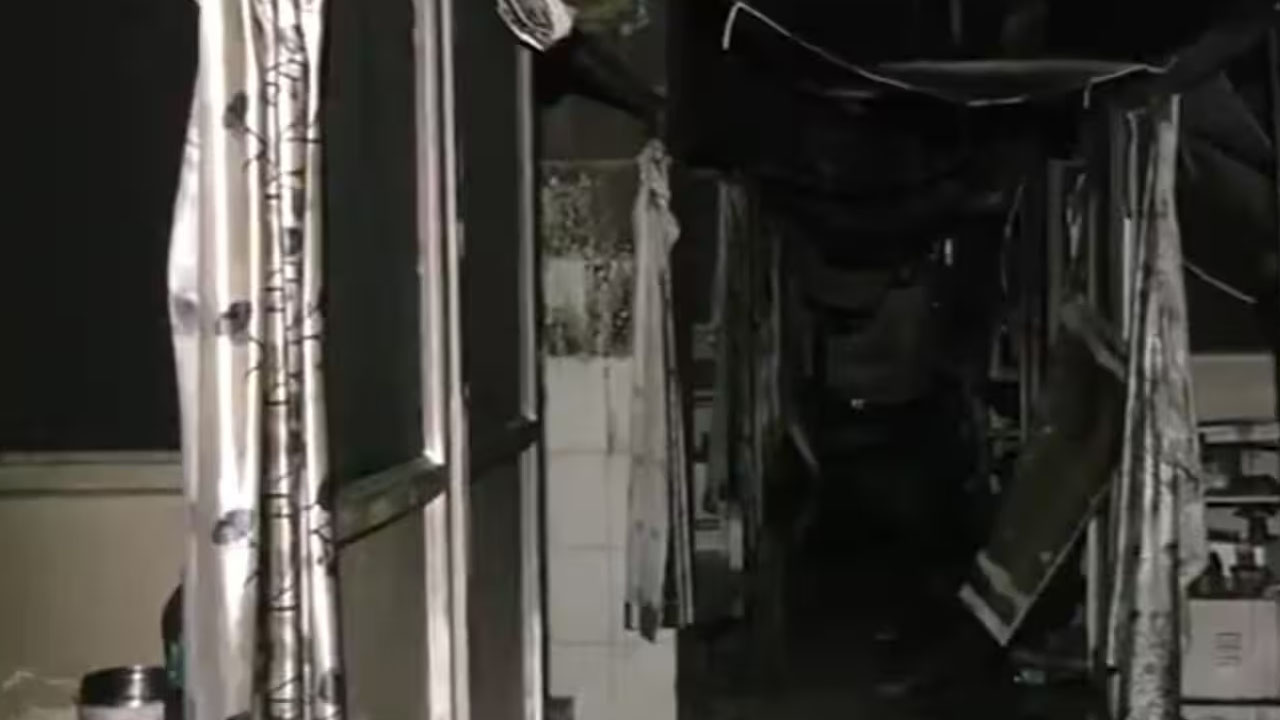 ভারতে হাসপাতালের আইসিইউতে ভয়াবহ আগুন, নিহত ৮
