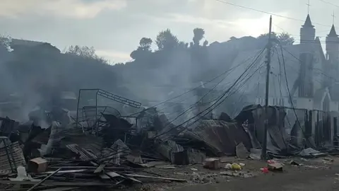 ইন্দোনেশিয়া অগ্নিকাণ্ডে ৬ শিশুসহ ১১ জনের মৃত্যু