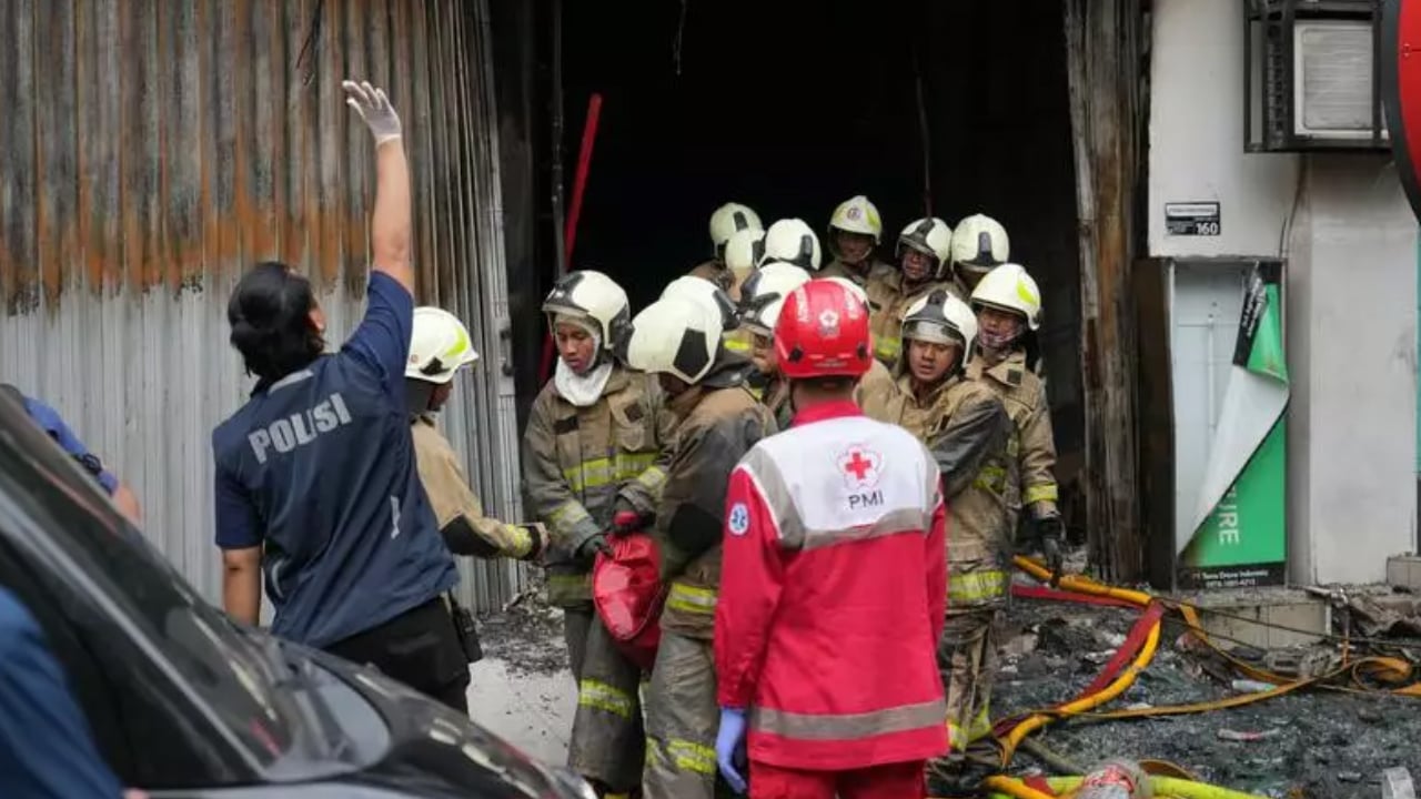 ইন্দোনেশিয়ায় বৃদ্ধাশ্রমে অগ্নিকাণ্ডে নিহত ১৬