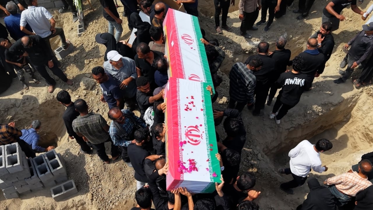 ইরানে যুক্তরাষ্ট্র-ইসরাইলের হামলায় ২০৬ শিশু-কিশোরের মৃত্যু