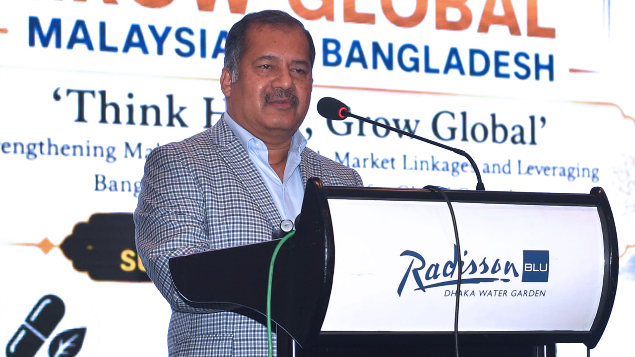 হালাল খাদ্যসংস্কৃতি ও মূল্যবোধ মানবসভ্যতার জন্য সম্পদ : তথ্যমন্ত্রী