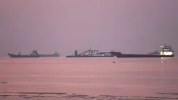 নিষেধাজ্ঞা এড়িয়ে যেভাবে মিয়ানমারে পৌঁছায় ইরানের জ্বালানি