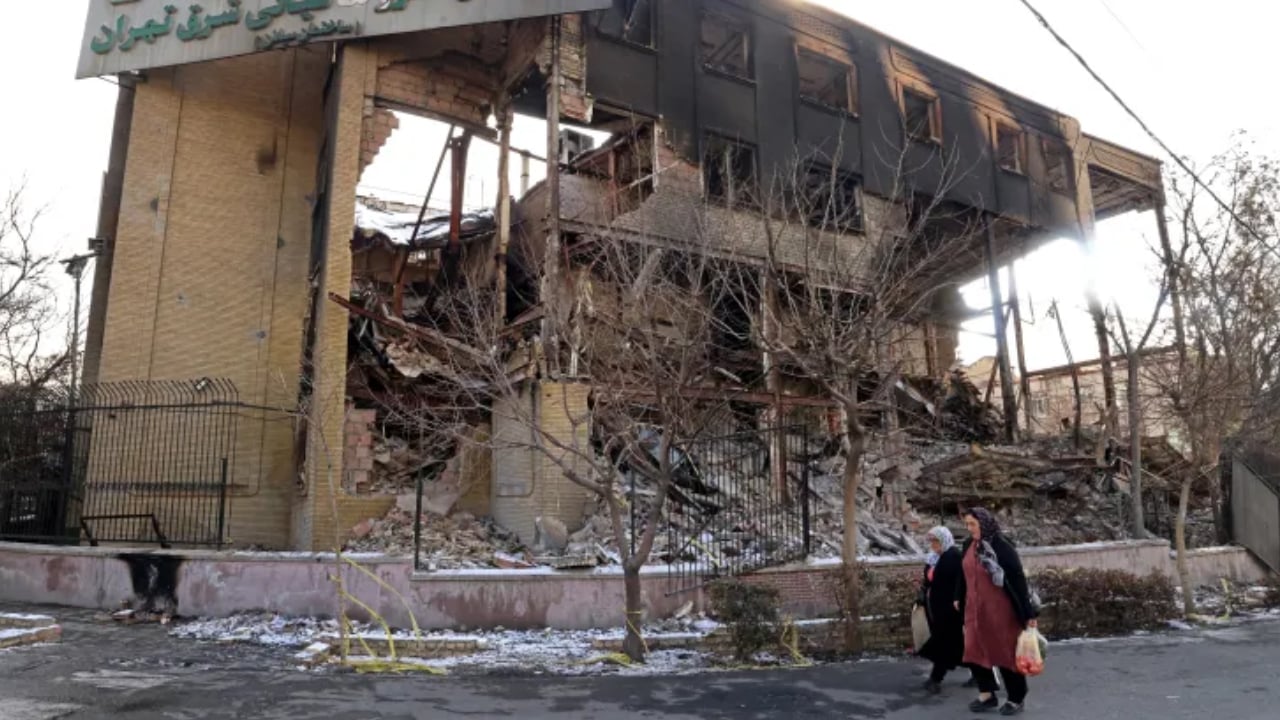 বিক্ষোভে নিহতের সংখ্যা প্রকাশ করল ইরান