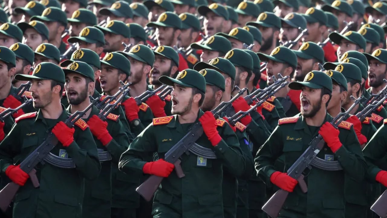 ইরানের রেভোল্যুশনারি গার্ডকে ‘সন্ত্রাসী’ আখ্যা দিল ইইউ