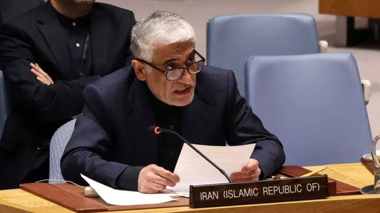 সংযুক্ত আরব আমিরাতের কাছে ক্ষতিপুরণ চাইল ইরান