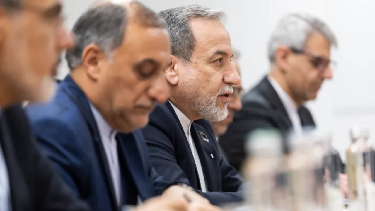 উত্তেজনার মধ্যেই ফের আলোচনায় বসছে যুক্তরাষ্ট্র-ইরান