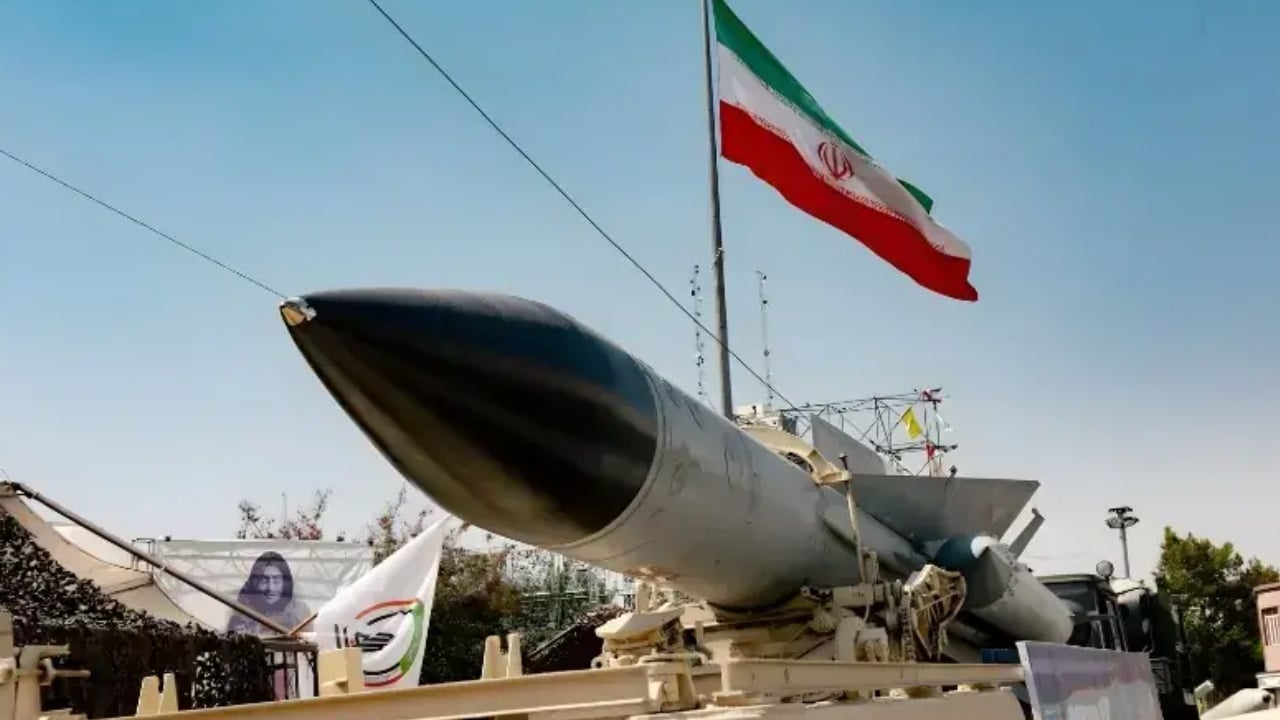 হামলার পরেও অক্ষত ইরানের অর্ধেক ড্রোন ও ক্ষেপণাস্ত্র