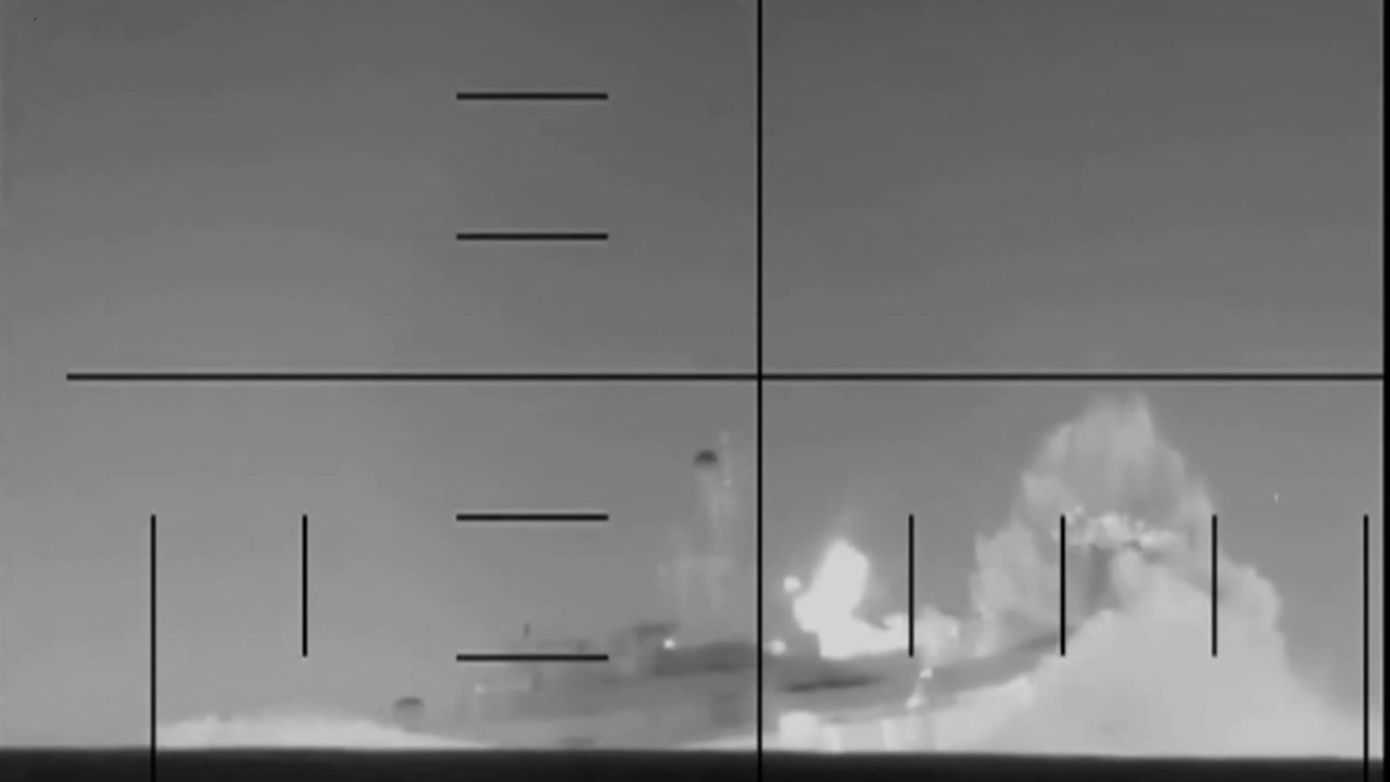ইরানি যুদ্ধজাহাজে হামলার জন্য যুক্তরাষ্ট্রকে ফলাফল ভোগ করতে হবে: আরাগচি