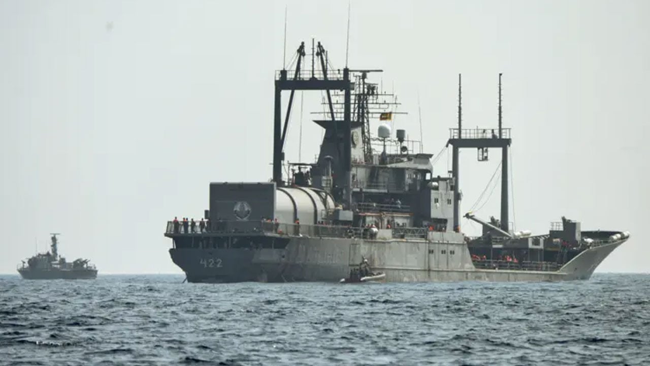 ইরানি আরেকটি জাহাজ থেকে ২০৮ জনকে উদ্ধার করেছে শ্রীলঙ্কা