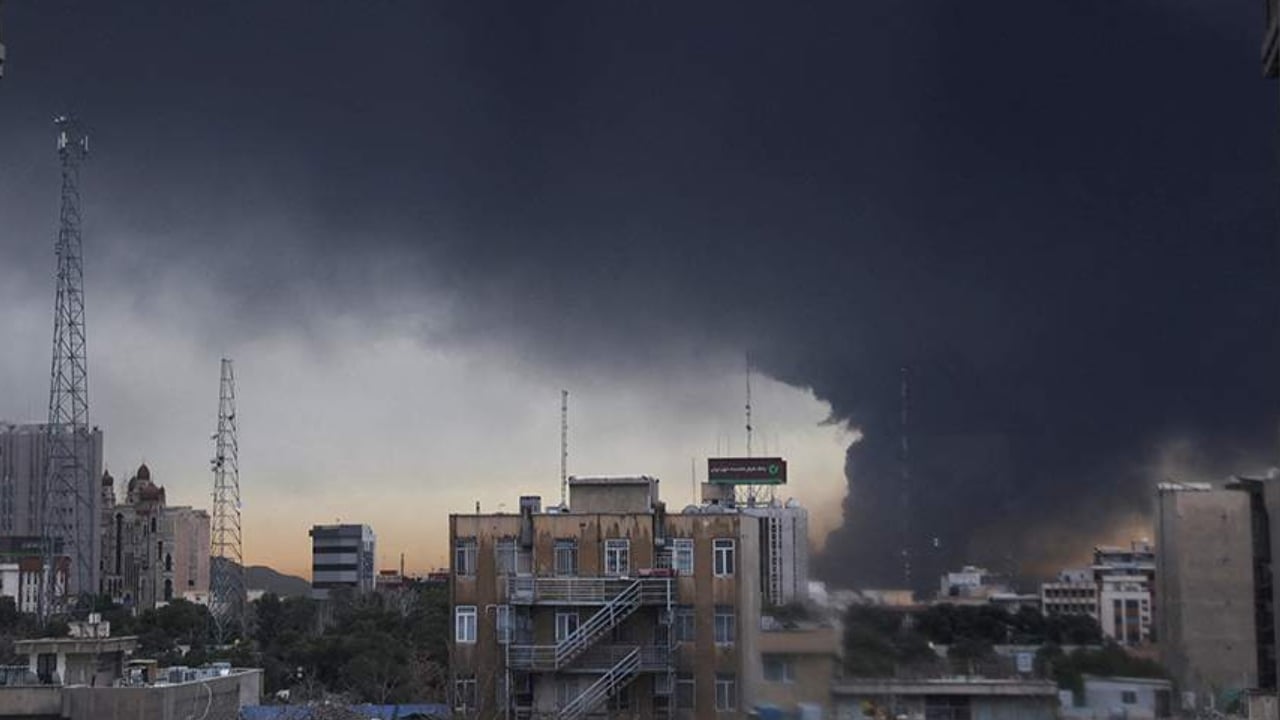 ইরানের ইসফাহানে ক্ষেপণাস্ত্র হামলায় নিহত ১৫