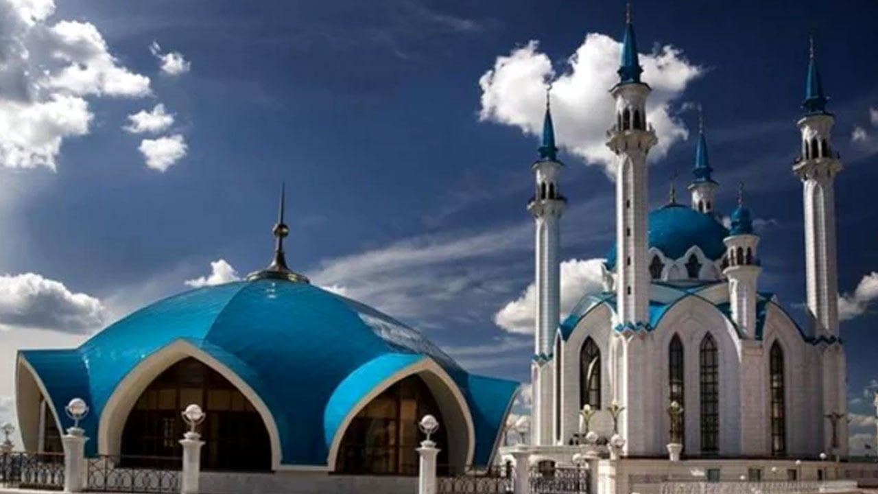 অষ্টম তারাবি: সত্য ও সততা মুক্তি দেয়