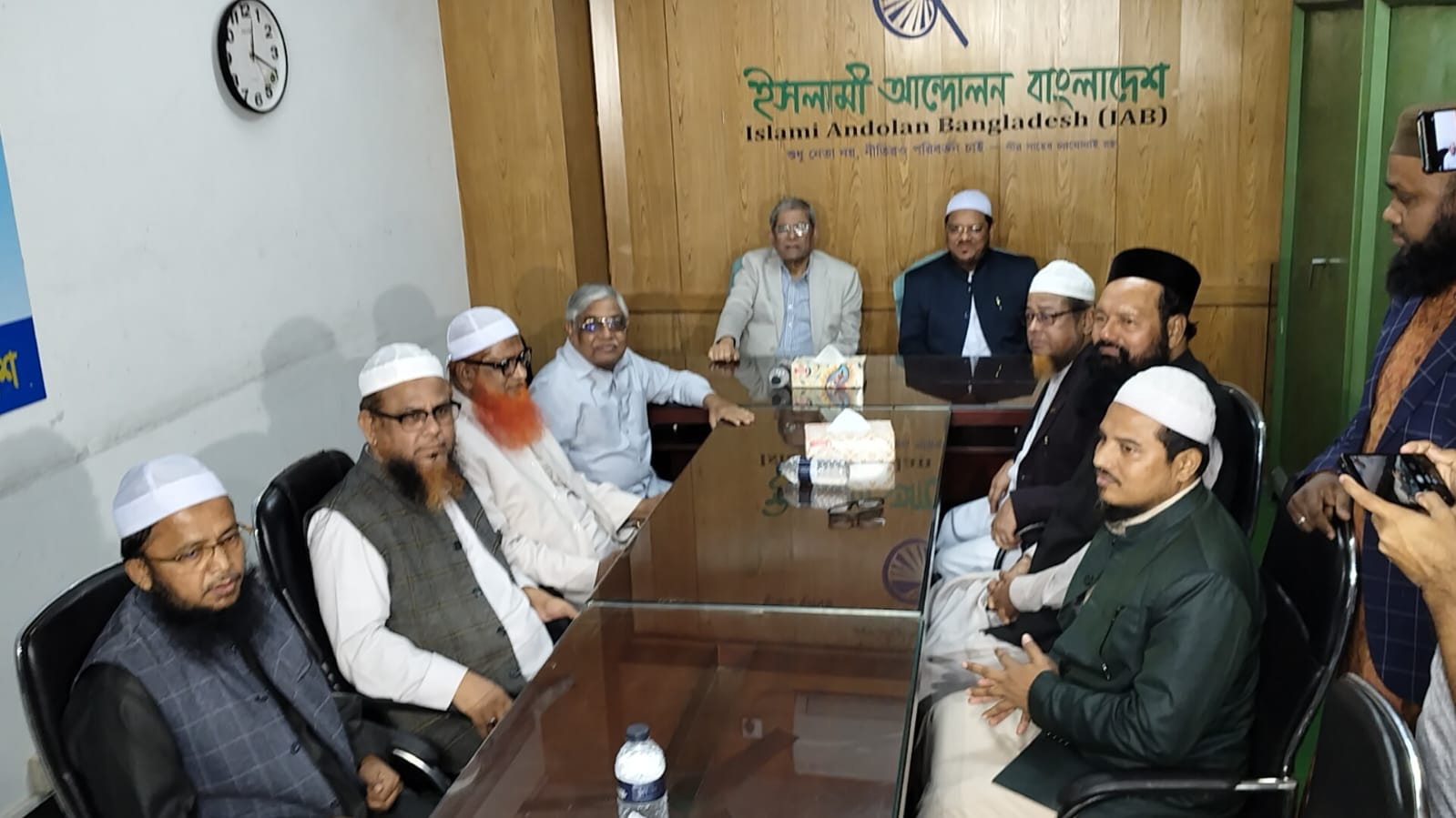 চরমোনাই পীরের সঙ্গে বৈঠকে মির্জা ফখরুল