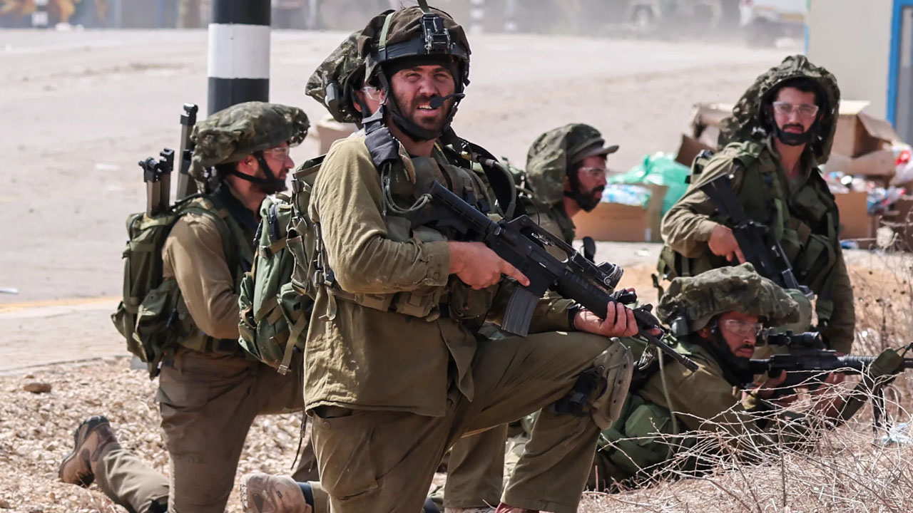 সেনাবাহিনীকে গাজায় অভিযান বন্ধের নির্দেশ দিলেন নেতানিয়াহু