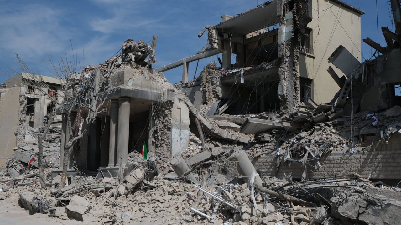 ভেঙে পড়ছে ইসরাইলের জীবন-সমাজ