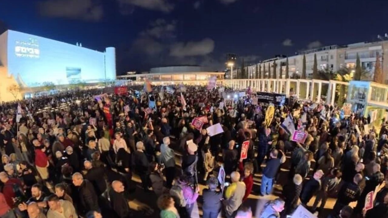 নেতানিয়াহু সরকারের বিরুদ্ধে ইসরাইলে ব্যাপক বিক্ষোভ