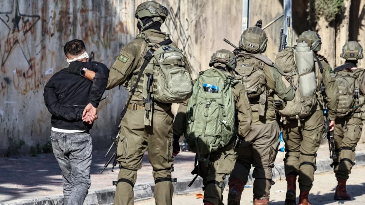 ফিলিস্তিনে গণহারে গ্রেপ্তার অভিযান চালাচ্ছে ইসরাইল