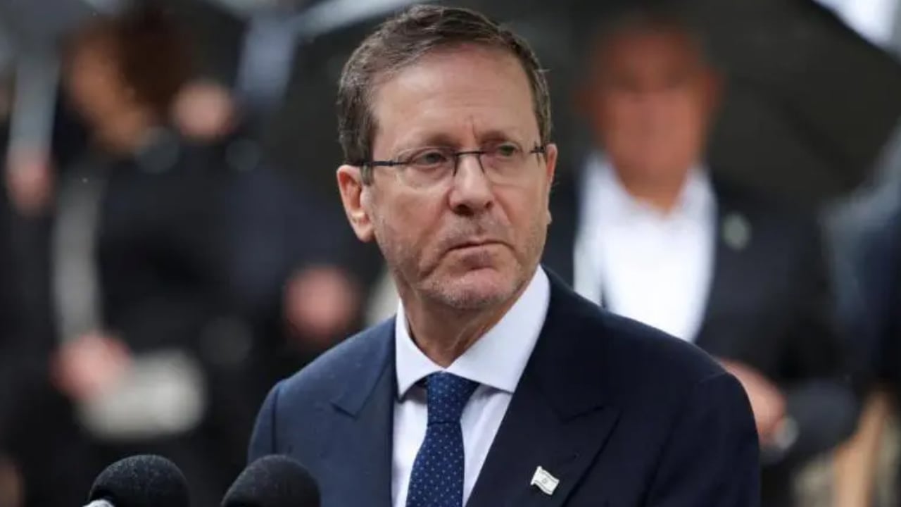 ইরানে হামলার বৈধ্যতা নিয়ে প্রশ্নের মুখে ইসরাইলি প্রেসিডেন্ট