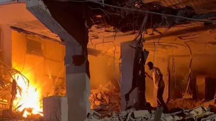 গাজা সিটিতে আবাসিক ভবনে ইসরাইলি হামলা, নিহত ৫