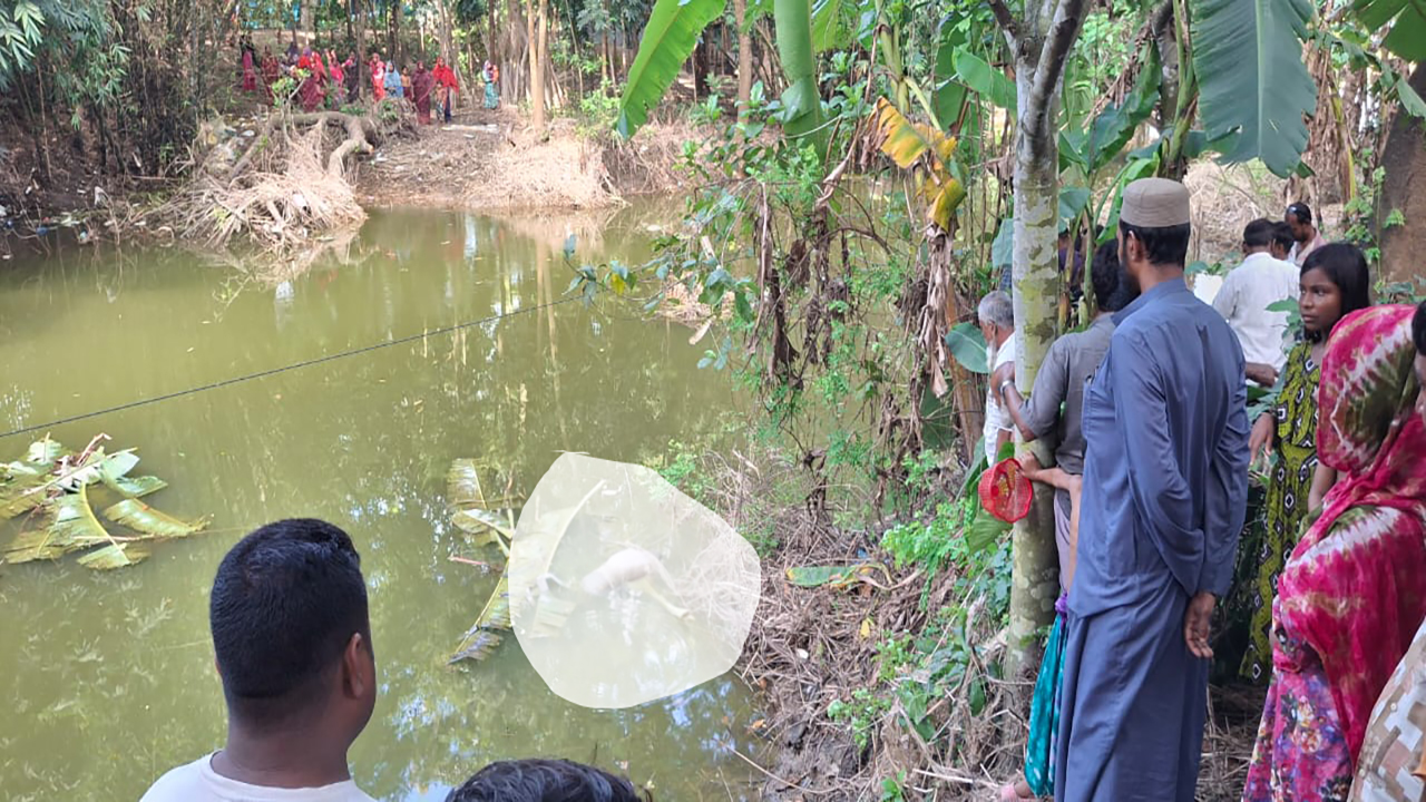 ঝিনাইদহে অর্ধগলিত লাশ উদ্ধার