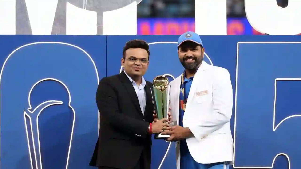 পিসিবির কাউকে ছাড়াই পুরস্কার বিতরণী অনুষ্ঠান