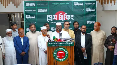 সারের ডিলার নিয়োগে অনিয়ম ও দুর্নীতির অভিযোগ তদন্তের দাবি জামায়াতের
