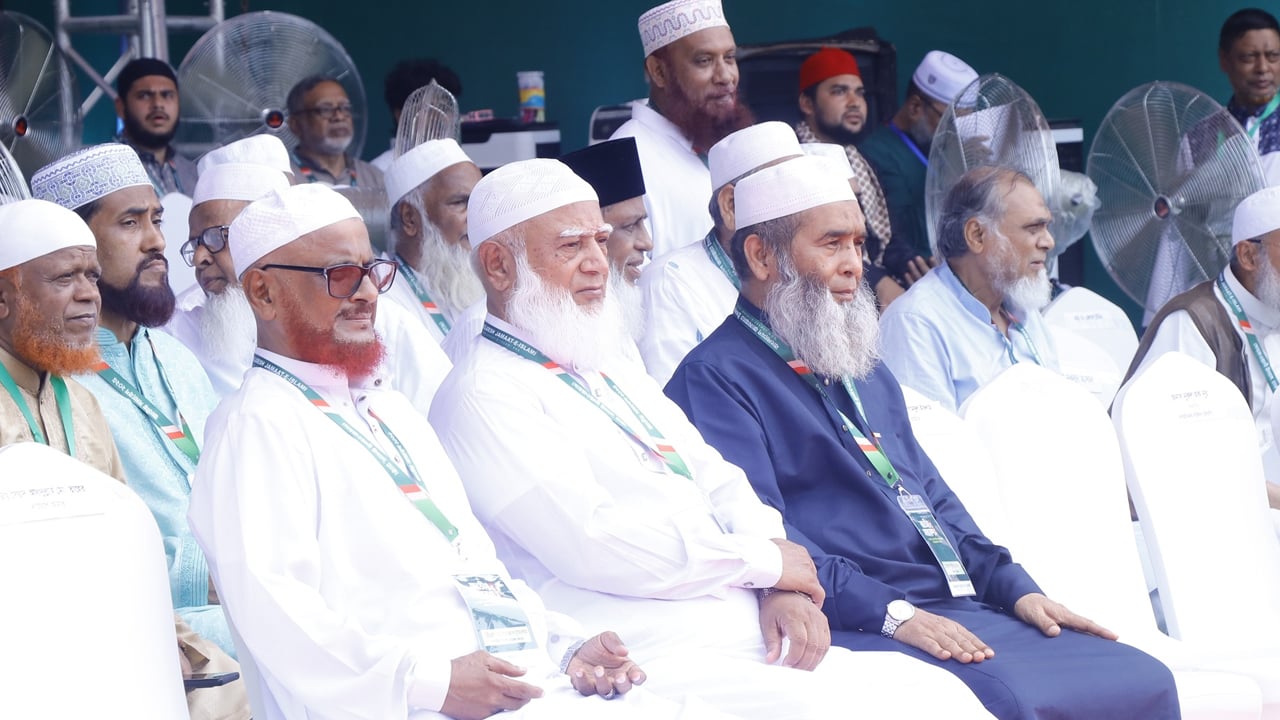 সমাবেশের মূল পর্ব শুরু, মঞ্চে জামায়াত আমিরসহ শীর্ষ নেতারা