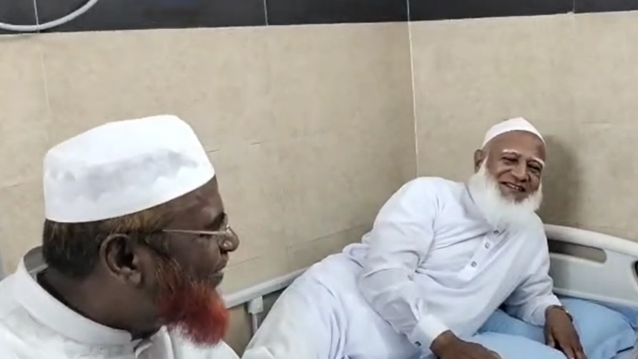 ইবনে সিনা হাসপাতালে জামায়াত আমির