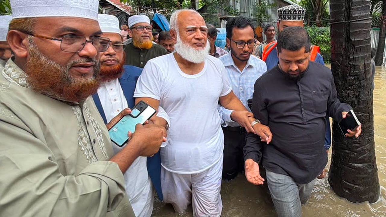 বাঁশখালীর ‘নাগরিকত্ব’ পেলেন জামায়াত আমির