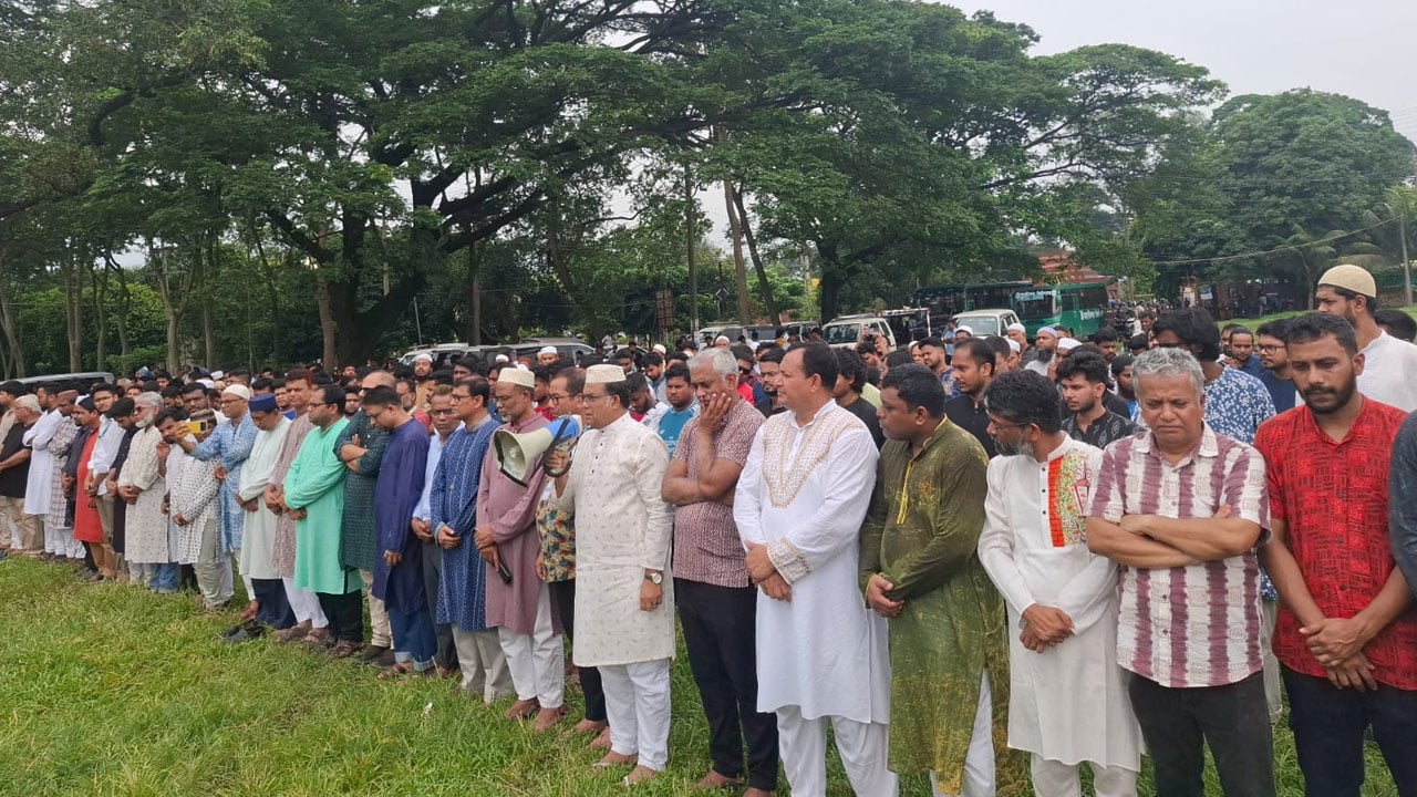 জাবি শিক্ষক জান্নাতুল ফেরদৌসের জানাজা অনুষ্ঠিত
