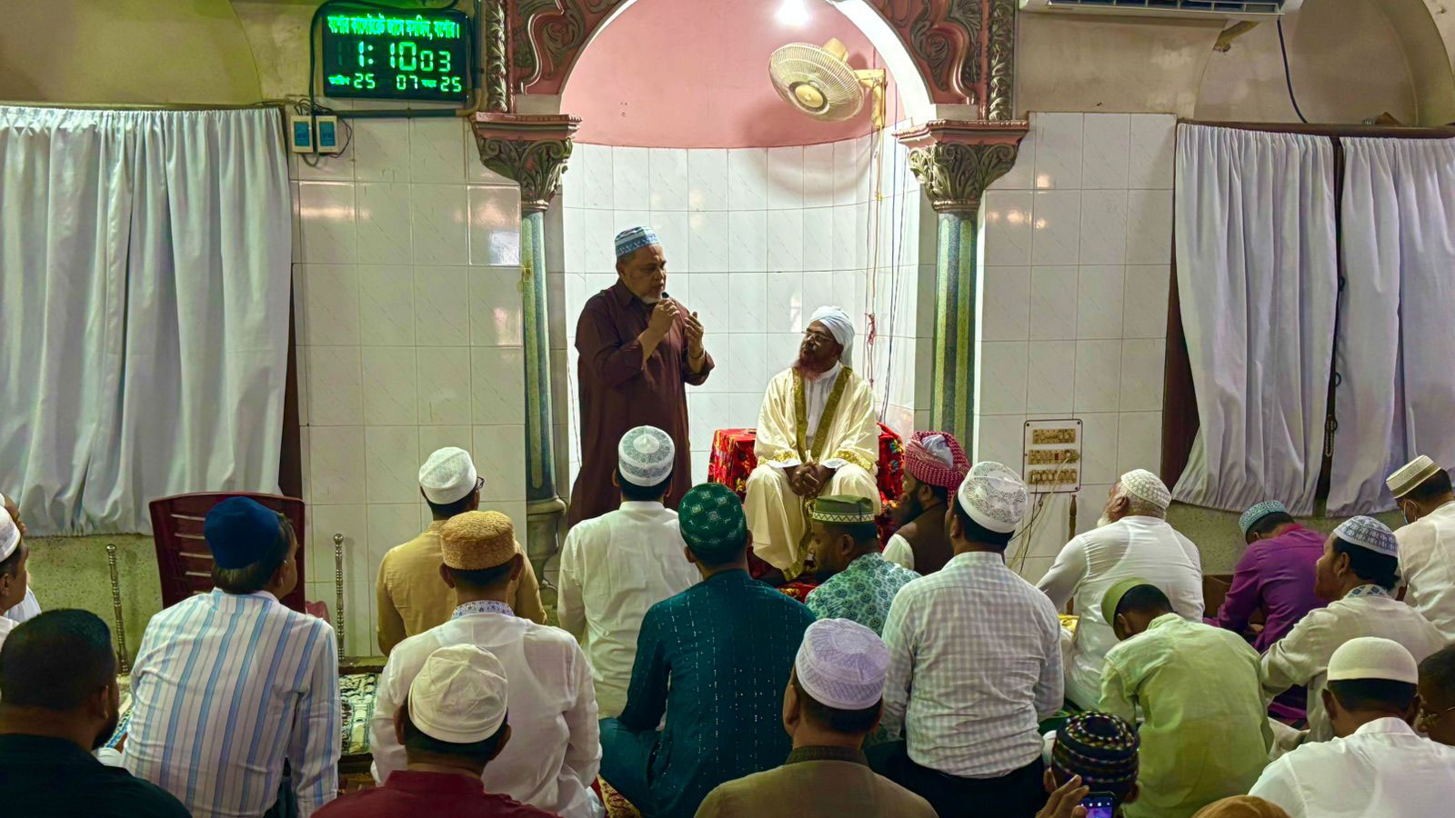 জাতিকে সুষ্ঠু নির্বাচন উপহার দিতে চাই: সিইসি