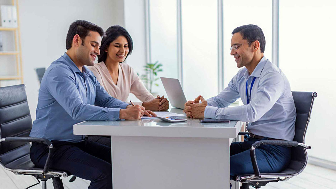 প্রতিযোগিতামূলক চাকরির জন্য স্নাতকরা কি প্রস্তুত