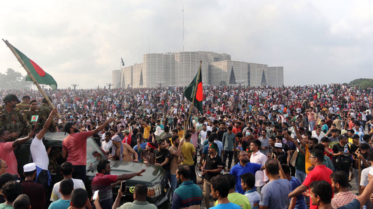 ১ হাজার ৪০১ জনকে ‘জুলাই যোদ্ধা’ স্বীকৃতি: প্রজ্ঞাপন জারি