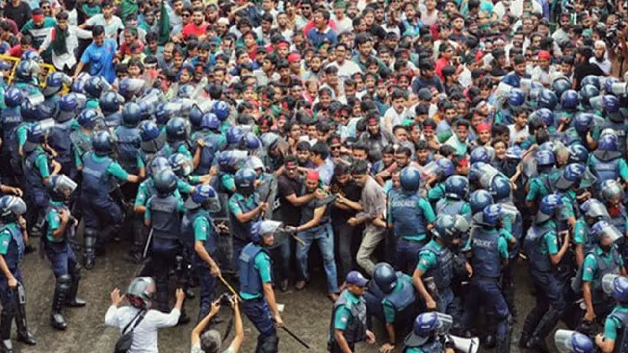 গণগ্রেপ্তার, হত্যা ও নৃশংসতা