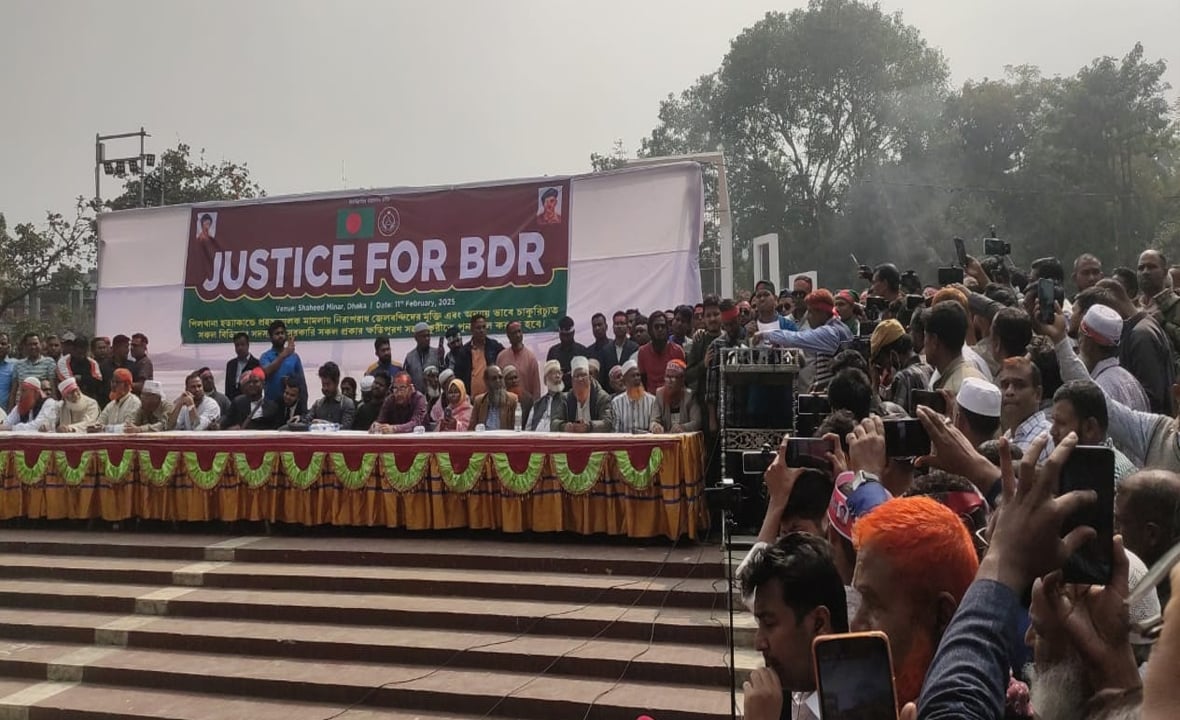 জেলবন্দীদের মুক্তিসহ ৮ দফা দাবি বিডিআর পরিবারের