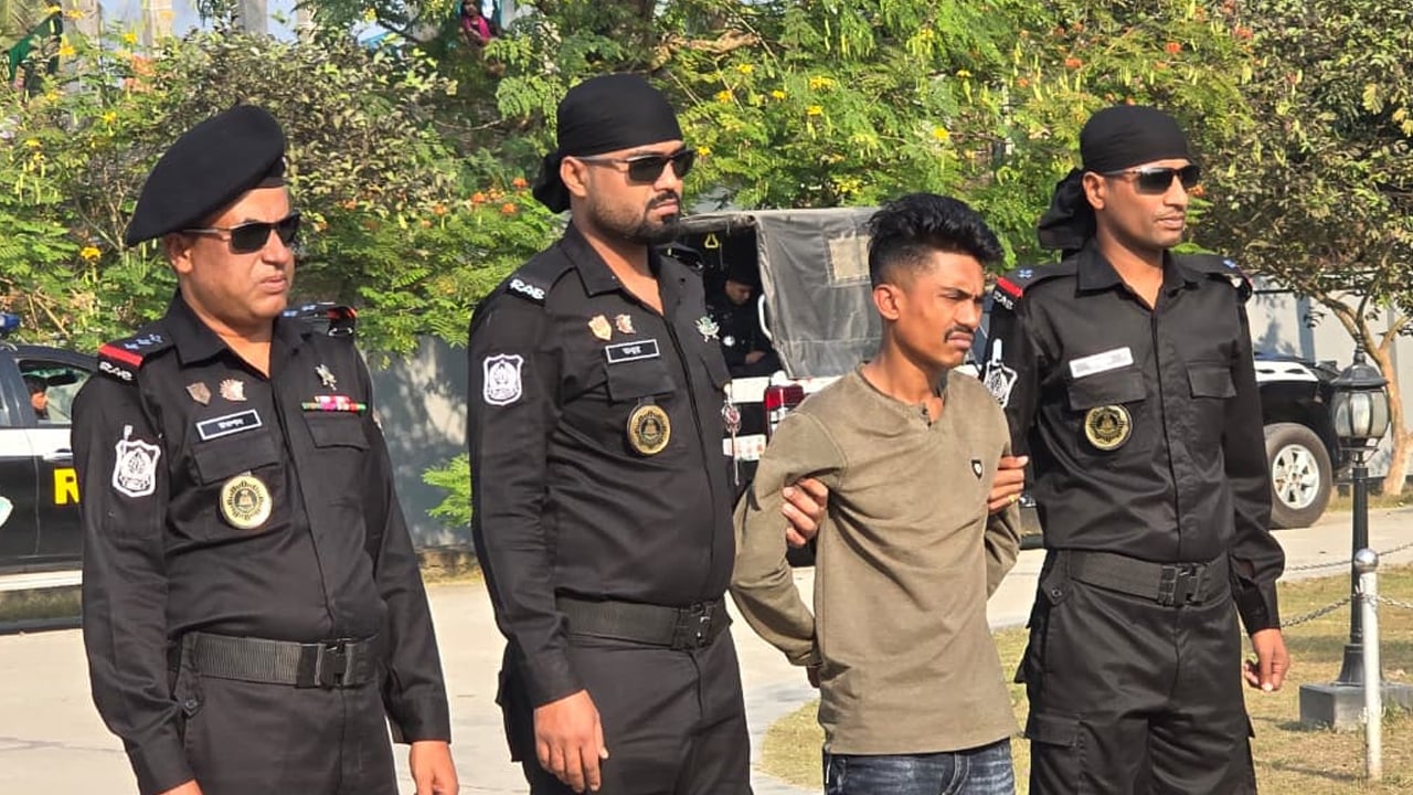 আদালত চত্বরে জোড়া খুনের ঘটনায় গ্রেনেড বাবু গ্রুপ জড়িত