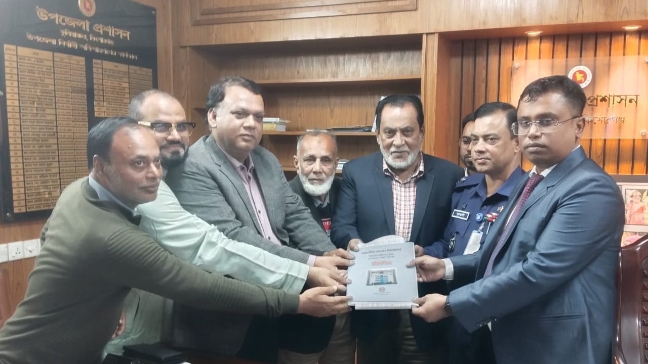 কিশোরগঞ্জ-৬ আসনে বিএনপি প্রার্থীর মনোনয়নপত্র সংগ্রহ