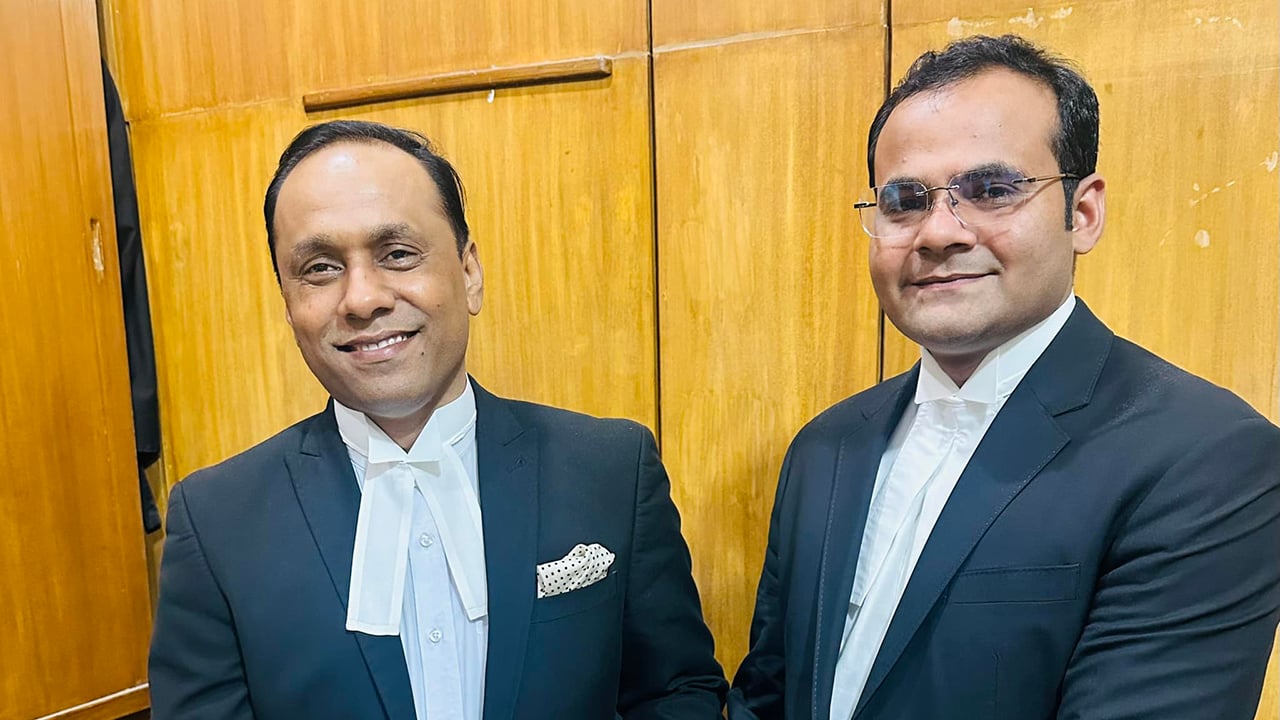হাদির ওপর হামলাকারীর দুই আইনজীবীই বিএনপিপন্থি