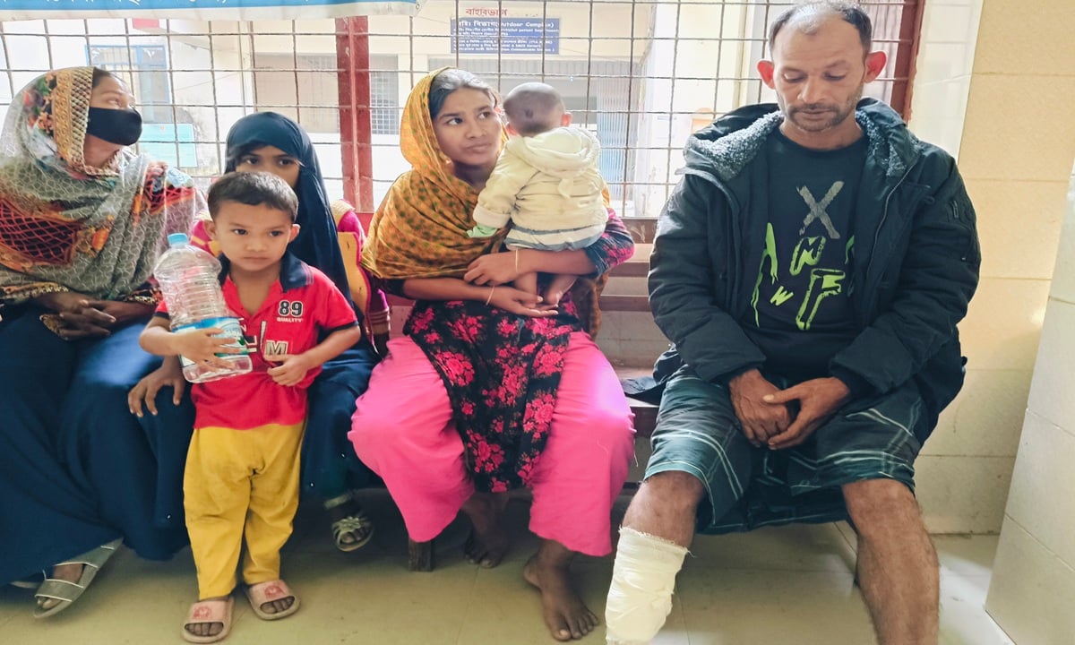 গৃহবধূকে আটকে রেখে নির্যাতন, উদ্ধার করে হাসপাতালে ভর্তি