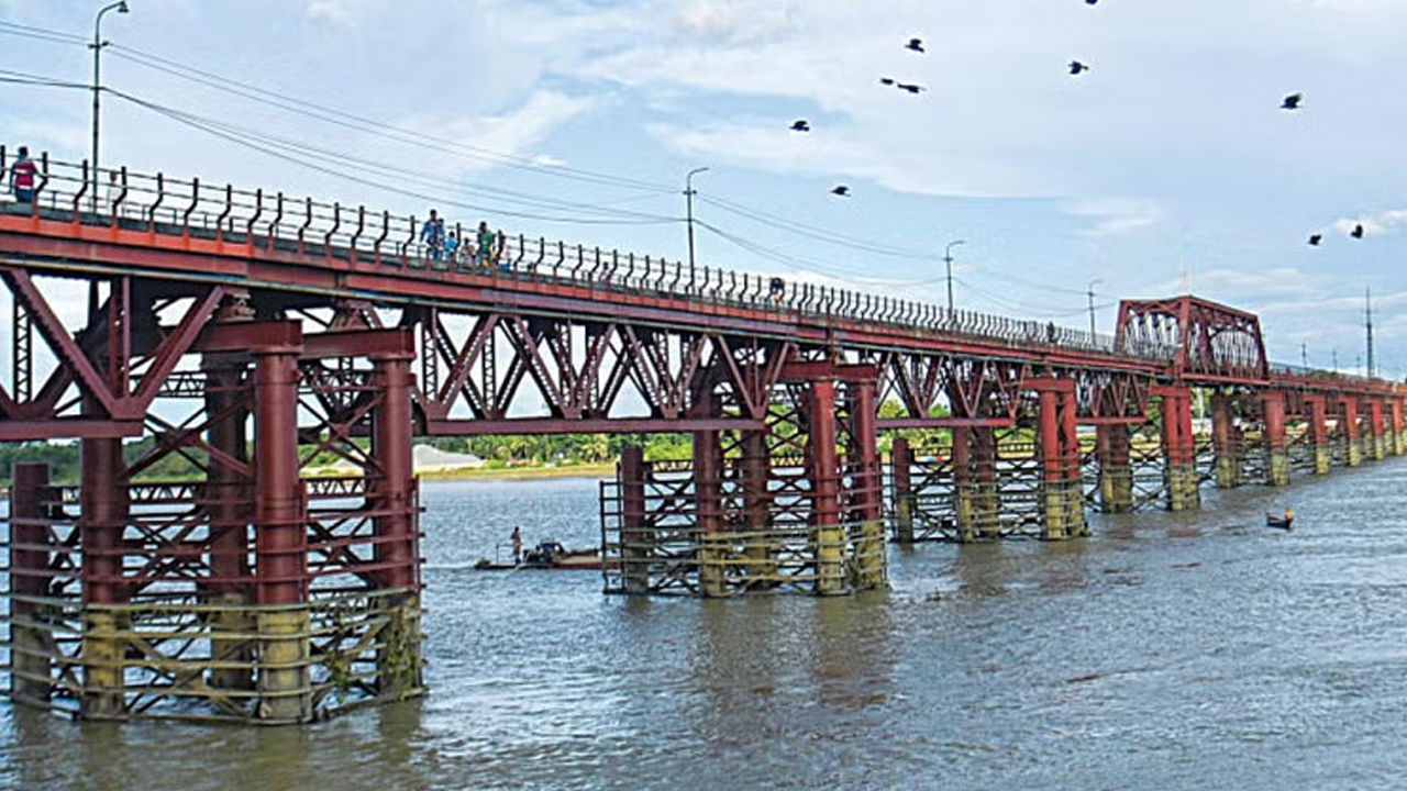 কালুরঘাট সেতুতে নতুন টোল আদায়ের ইজারা বাতিলের দাবি