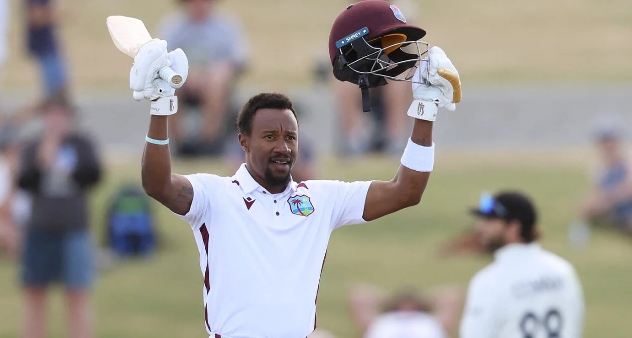 দুর্দান্ত সেঞ্চুরিতে হজের প্রতিরোধ, লড়াইয়ে টিকে থাকল উইন্ডিজ