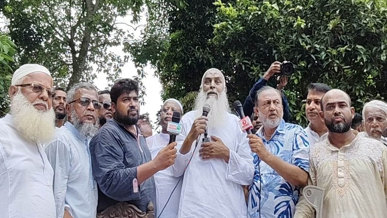 দেশে সাম্প্রদায়িক দাঙ্গা বাধাতে চায় আ. লীগ: কায়কোবাদ