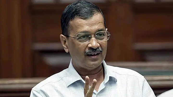 যন্তর মন্তরে যাওয়ার পথে কেজরিওয়াল আটক