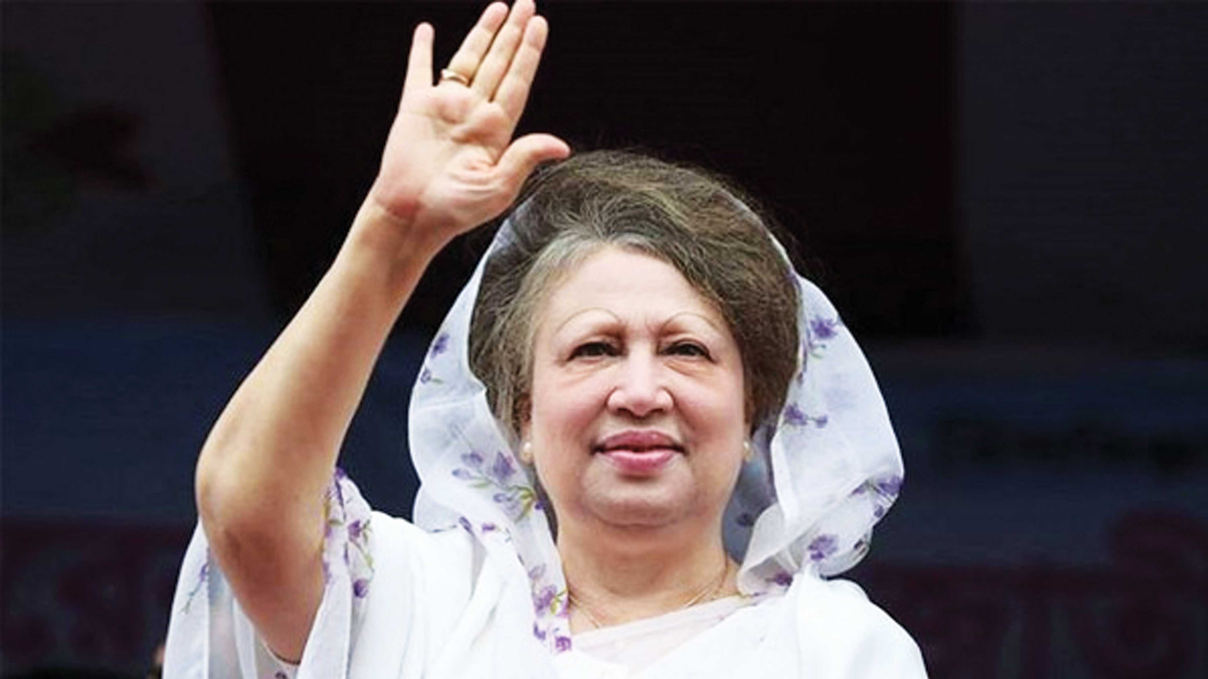 বগুড়ায় খালেদা জিয়ার পক্ষে মনোনয়নপত্র সংগ্রহ