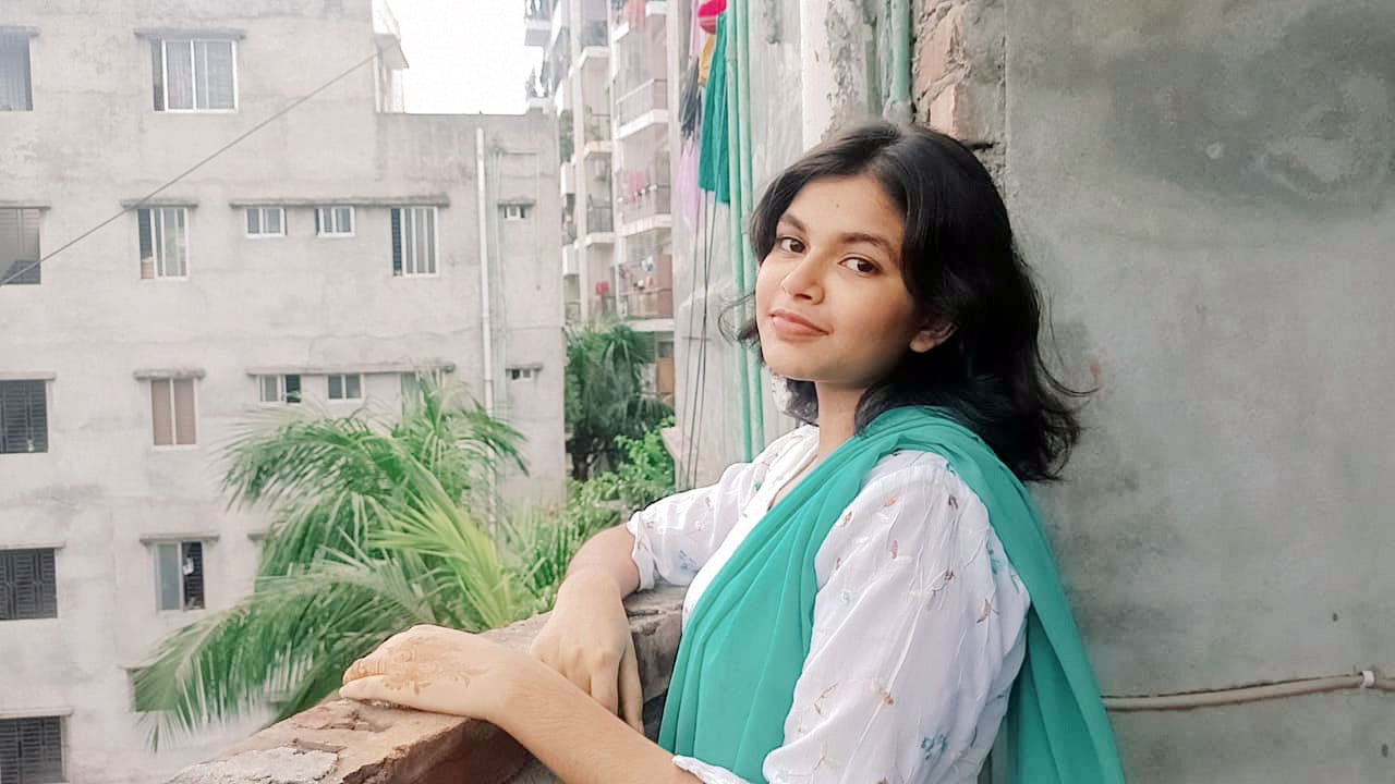 মেধাবী খেয়া