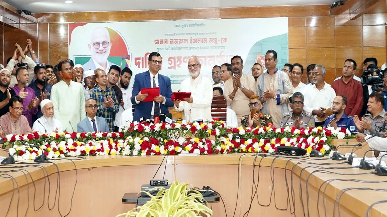 কারো প্রতি বিরাগ নয়, সবাই সমান নাগরিক সেবা পাবেন