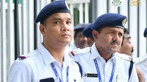 কলকাতা পুলিশে মুসলিম কর্মীদের দাড়ি রাখায় নিষেধাজ্ঞা জারি বিজেপি সরকারের