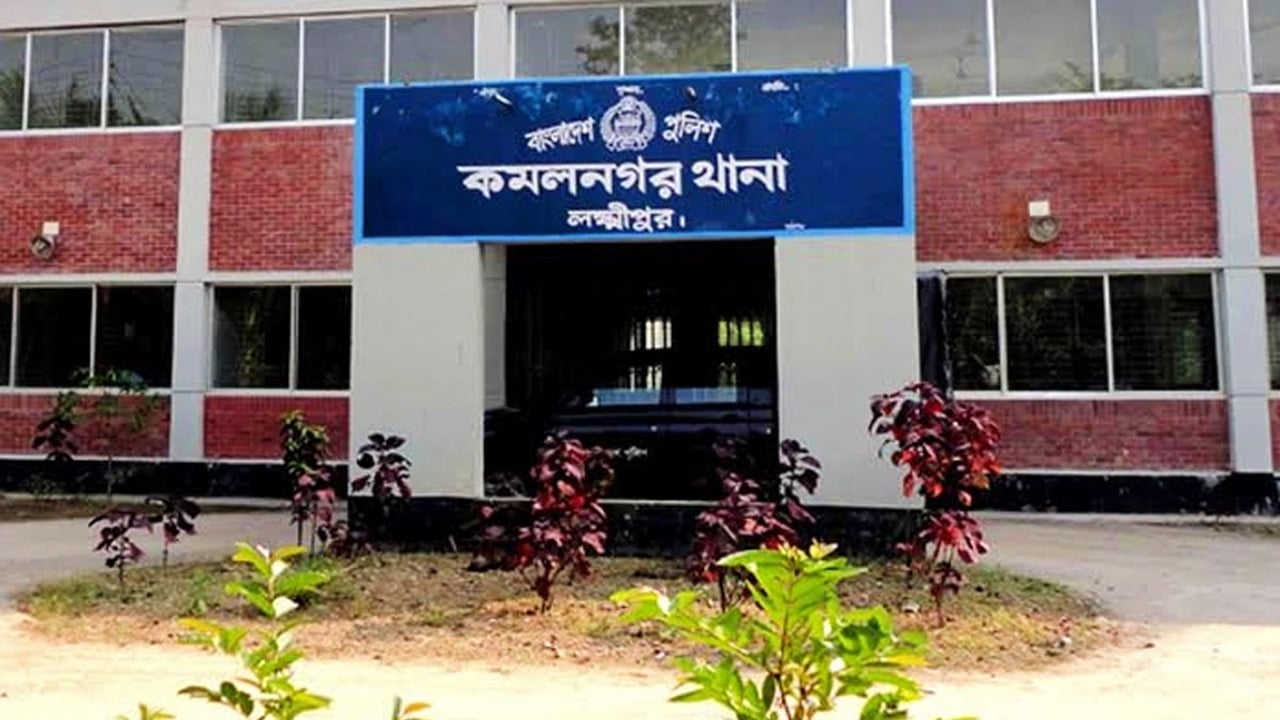 ট্রলারডুবিতে কমলনগরের ৪ জেলে এখনো নিখোঁজ